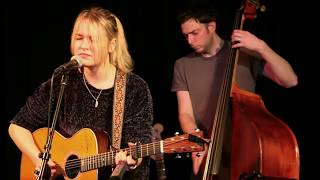 Caro Trischler: Everybody’s Talkin
