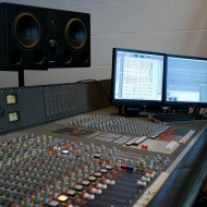 studio2b